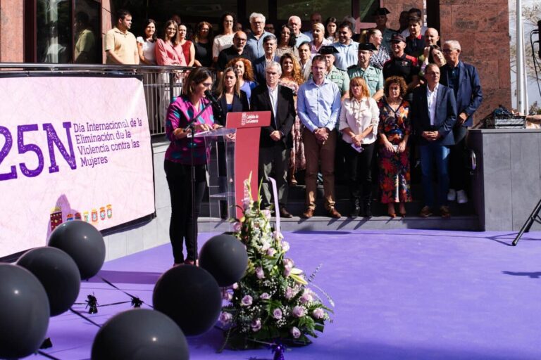 251125 Acto institucional y homenaje a las víctimas con motivo del 25N en La Gomera