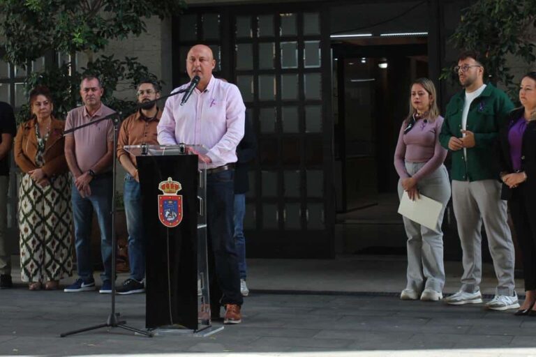 Acto 25N