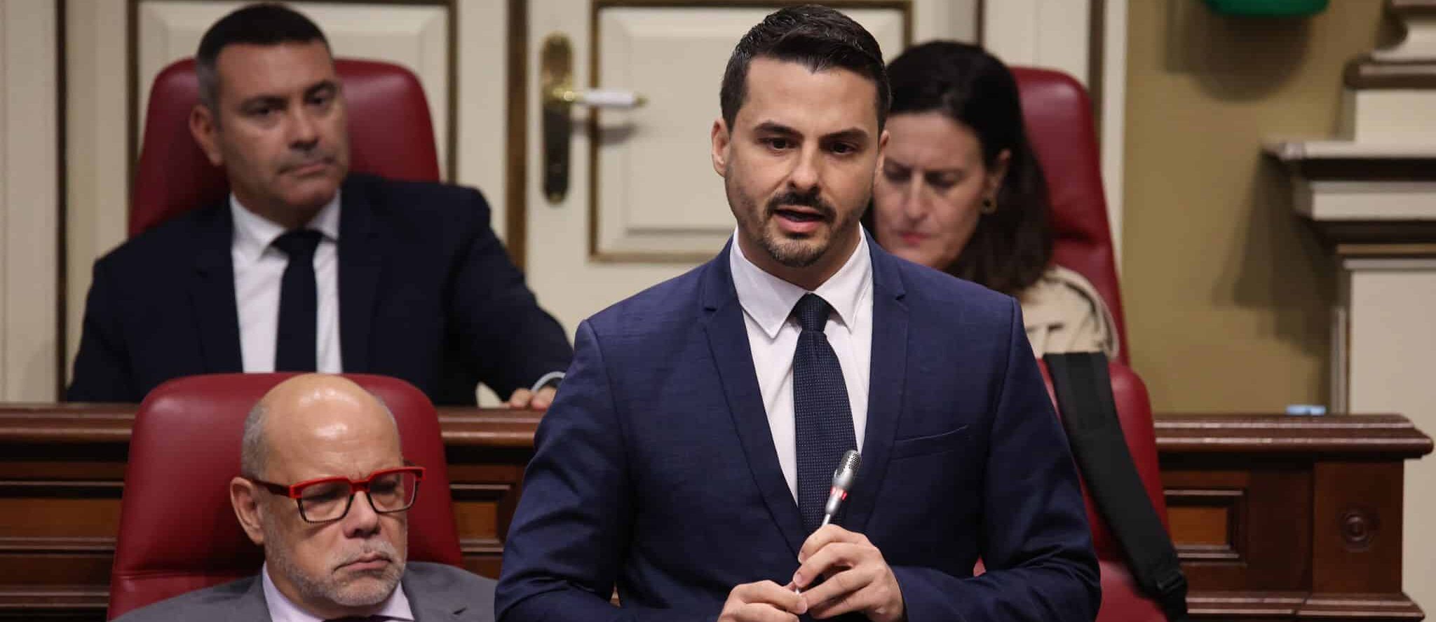 DAVID TOLEDO 111125 DECRETO CANARIO (1)