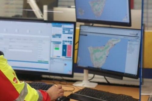 EN ESTADO CRÍTICO UNA MUJER TRAS SU RESCATEW DEL MAR EN PARADA CARDIORRESPIRATORIA EN LA PLAYA DE LOS CRISTIANOS-ARONA 17-11-25