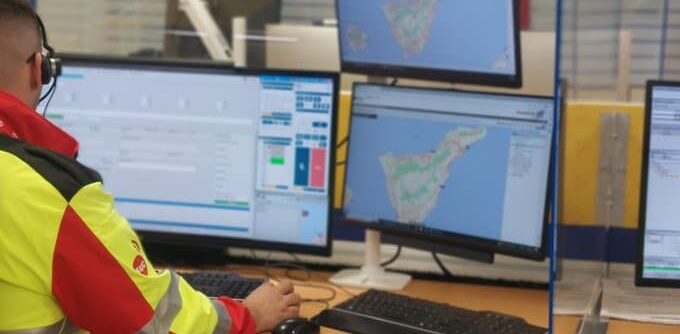 EN ESTADO CRÍTICO UNA MUJER TRAS SU RESCATEW DEL MAR EN PARADA CARDIORRESPIRATORIA EN LA PLAYA DE LOS CRISTIANOS-ARONA 17-11-25