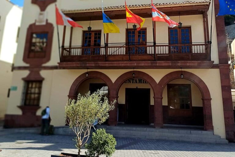 FACHADA AYTO. 5 DE NOVIEMBRE 2025