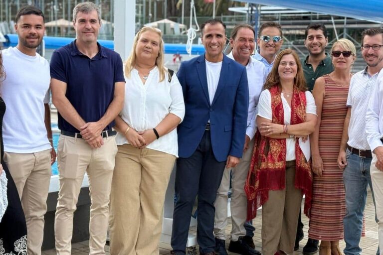 Foto. Deportes culmina la ejecución de los Fondos Europeos de Eficiencia Energética en el Club Natación Metropole (2)