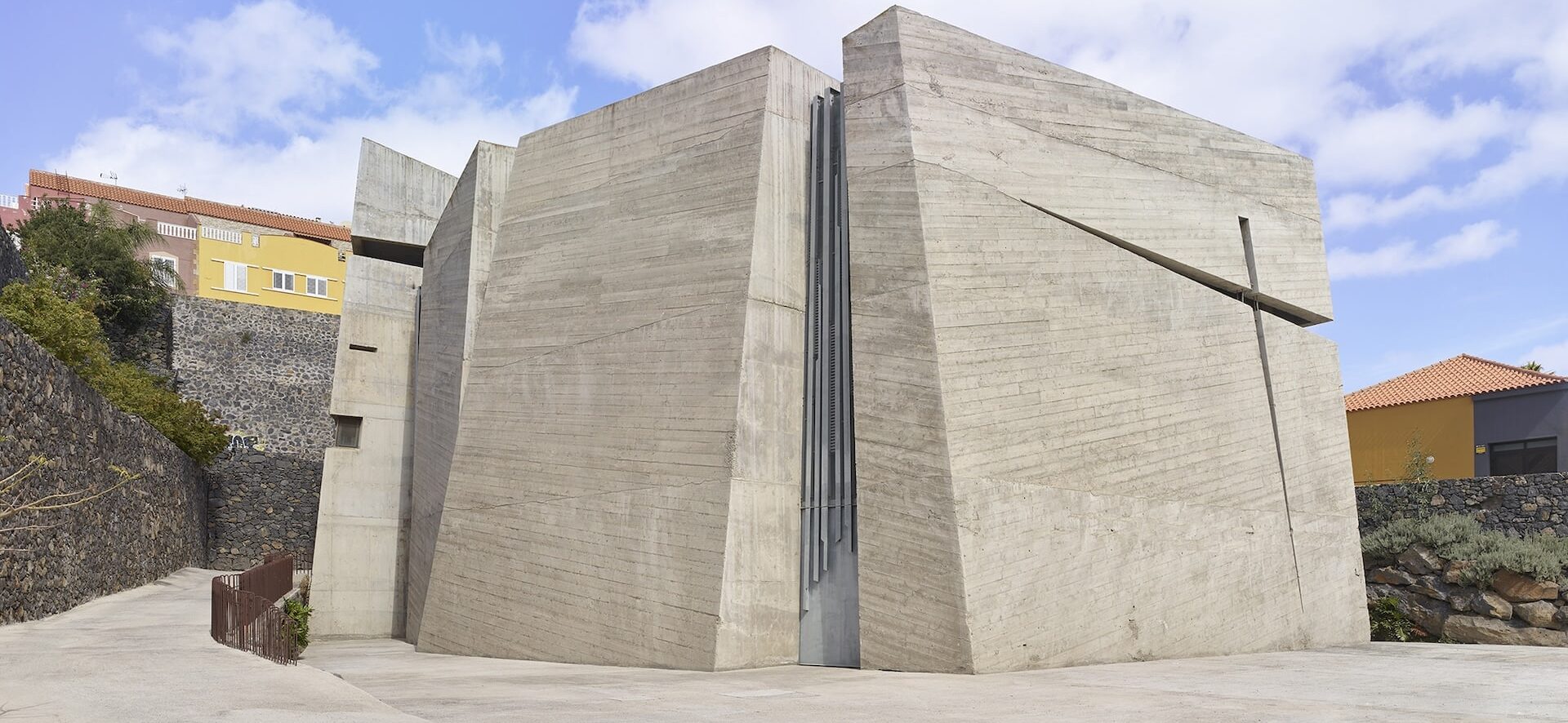 S/E: facade