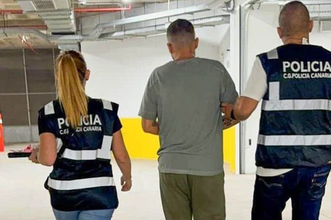 LA POLICÍA CANARIA LOCALIZA Y RESTITUYE A SU MADRE A DOS MENORES EN UN CASO DE POSIBLE SUSTRACCIÓN PARENTAL 5-11-25