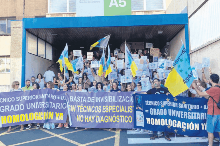 MANIFESTACIÓN DE TÉCNICOS DE SERVICIOS SANITARIOS DE LA CANDELARIA 31-10-25