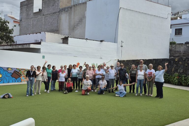 Más de 60 mayores de Santa Úrusla participan en Proyecto Faro