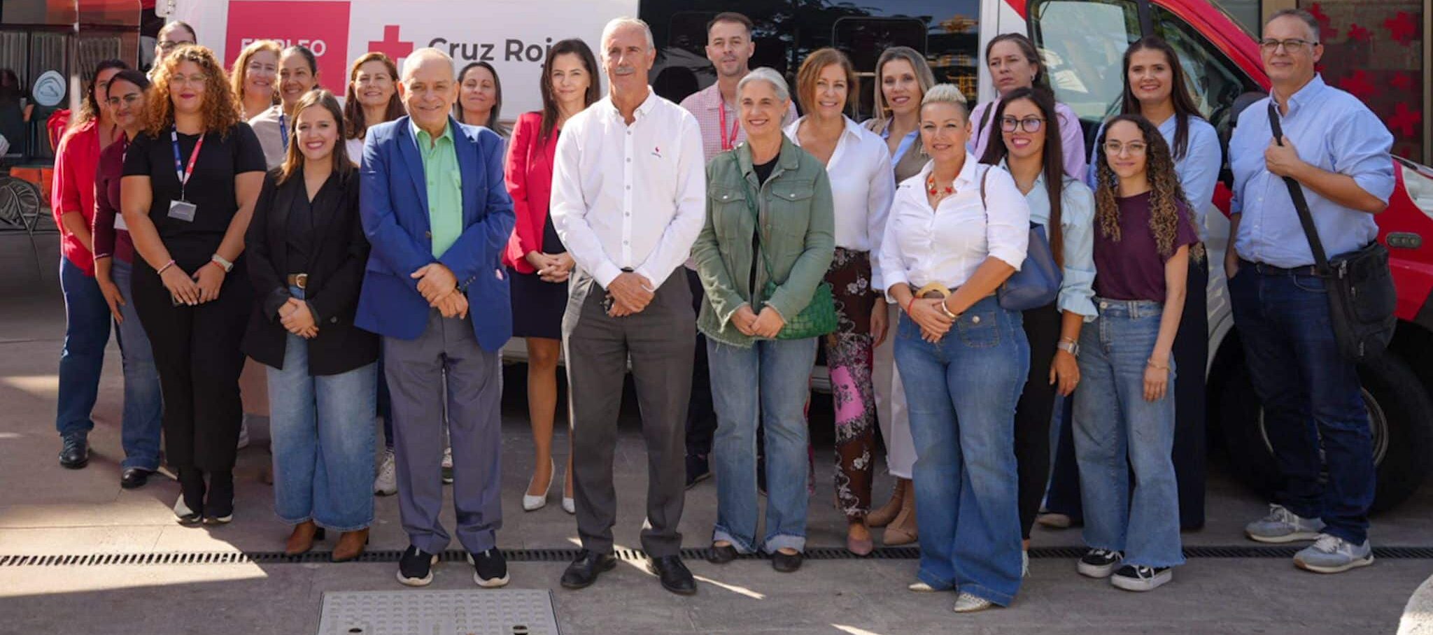 Presentación-Unidad-Móvil-Empleo-Cruz-Roja-Cabildo-Tenerife (5)