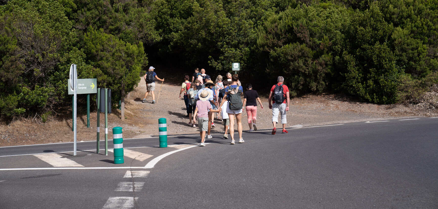 Turistas en el Parque Nacional de Garajonay