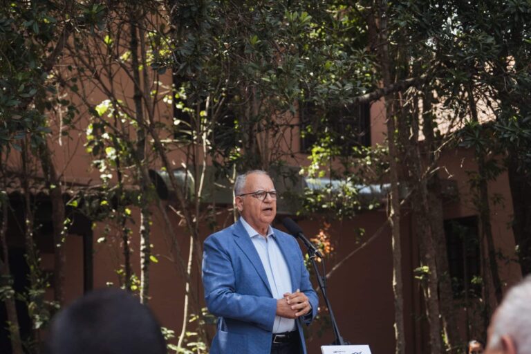 221225 Casimiro Curbelo, presidente del Cabildo de La Gomera