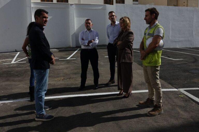 251128 Aparcamiento calle La Rosa