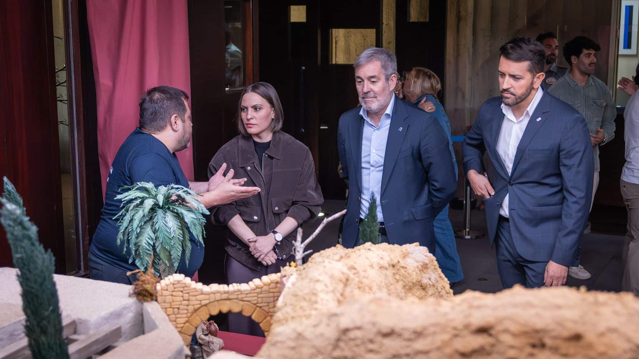 EL GOBIERNO FELICITA LA NAVIDAD 2025 CON UN RECUERDO A LAS RECETAS TRADICIONALES Y UN NUEVO VILLANCICO OFICIAL 2-12-25