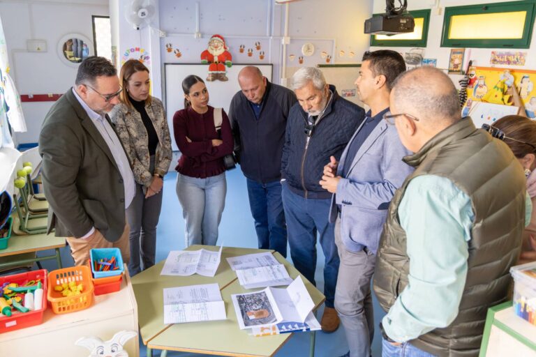 FOTO. Visita del consejero de Educación, Polu Suárez, a centros educativos de Adeje (1)