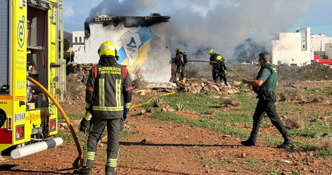 INCENDIO EN JINÁMAR3 26-12-25