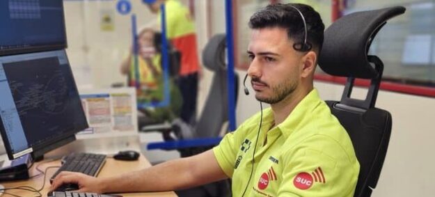 MOTORISTA HERIDO DE CARÁCTER MODERADO EN UNA COLISIÓN EN LA TF-1 A SU PASO POR ADEJE 23-12-25