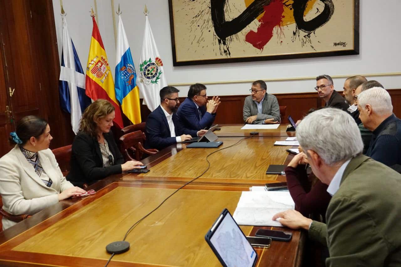 260130 Reunión entre Ayto de SC y consejería de Política Territorial