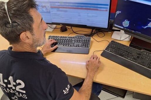 BOMBEROS RESCATAN A UNA SENDERISTA ACCIDENTADA EN YAIZA-LANZAROTE 9-1-26