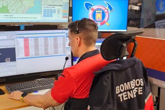 DOS PERSONAS AFECTADAS TRAS EL INCENDIO DE UNA VIVIENDA EN SANTA CRUZ DE TENERIFE 30-1-26