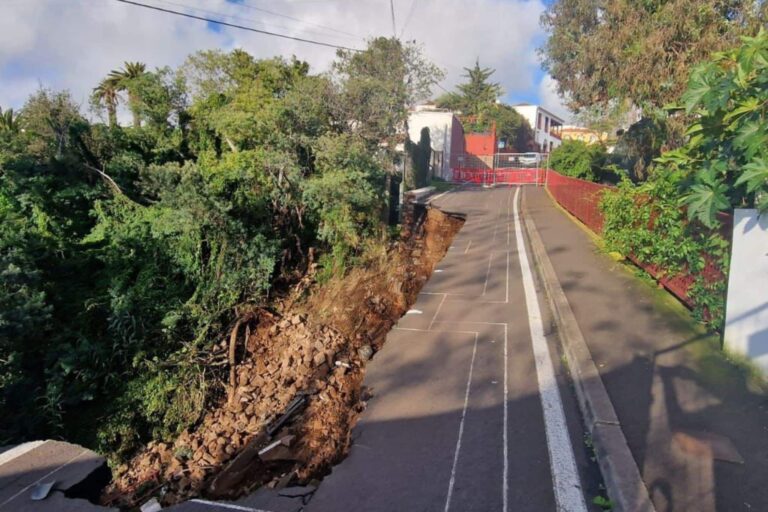 IMAGEN DE ARCHIVO DEL PUENTE, antes de su total demolición