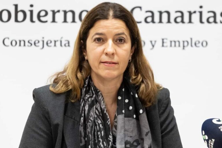Isabel León