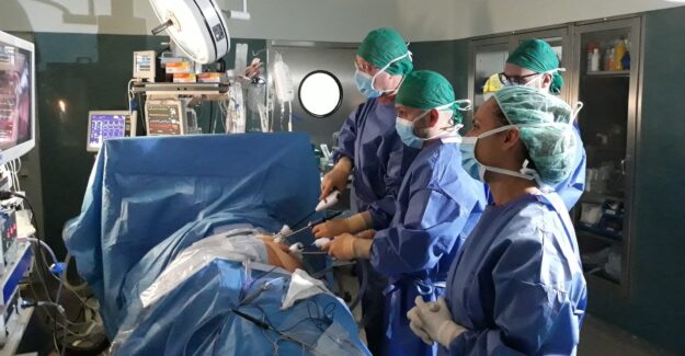Tx renal de vivo- extracción riñón por laparoscopia