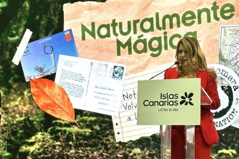 040226 La consejera insular de Turismo durante la presentación de los nuevos seis productos turísticos de La Gomera (1)