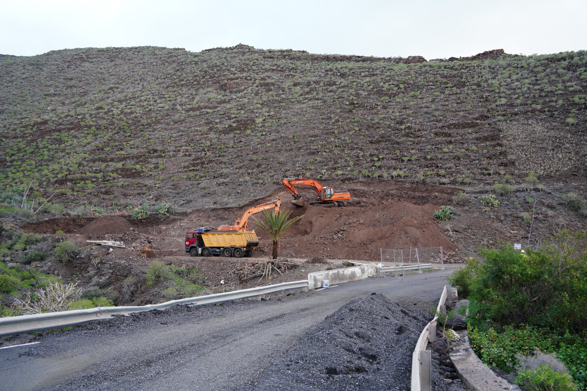 090226 Obras de ejecución del nuevo depósito de agua de Las Galanas, en San Sebastián de La Gomera