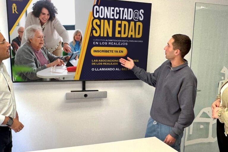 170226 Proyecto mayores alfabetizaci�n digital Conectad@s sin edad