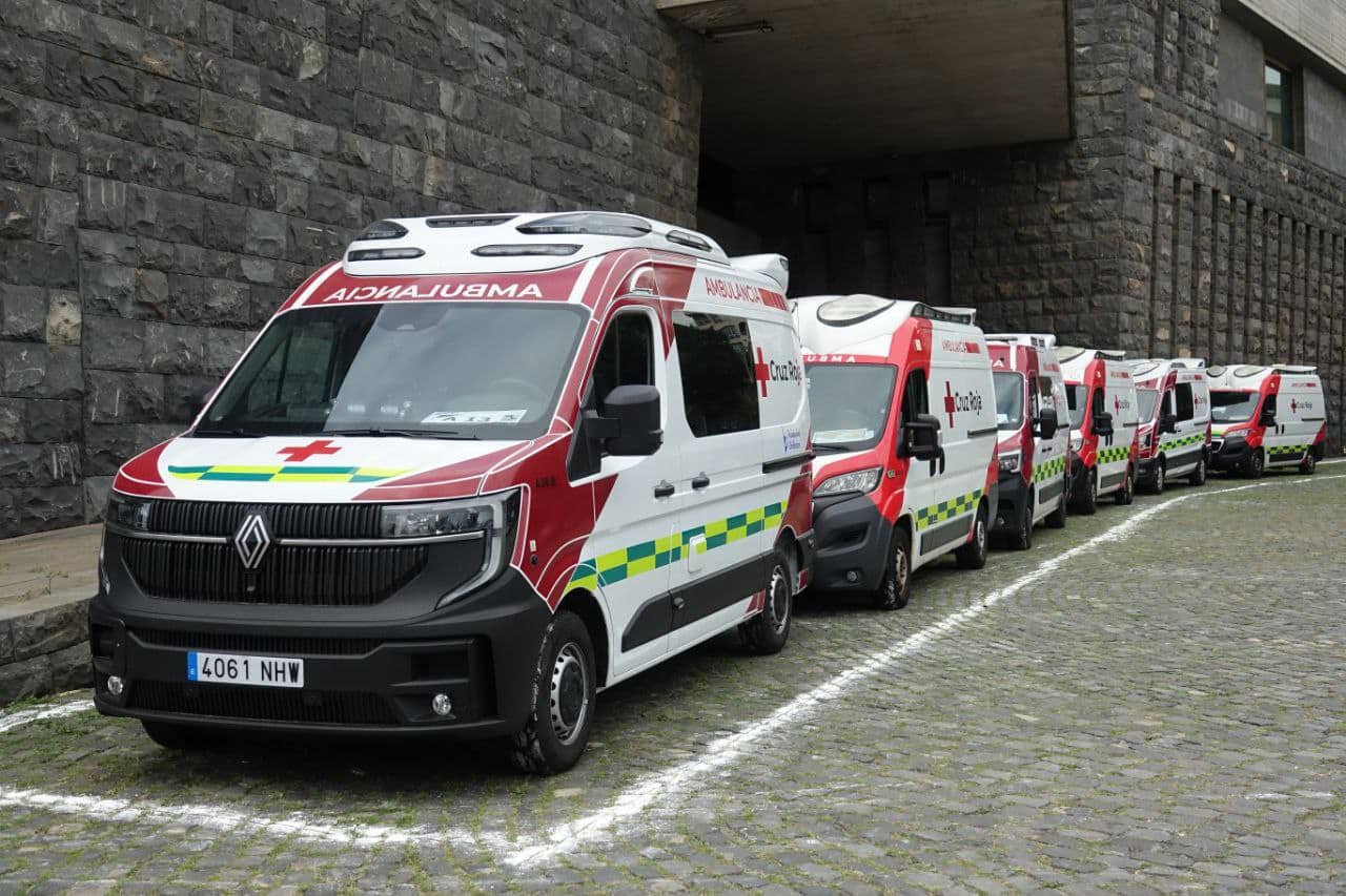 260215 Ambulancias Hospital del Carnaval