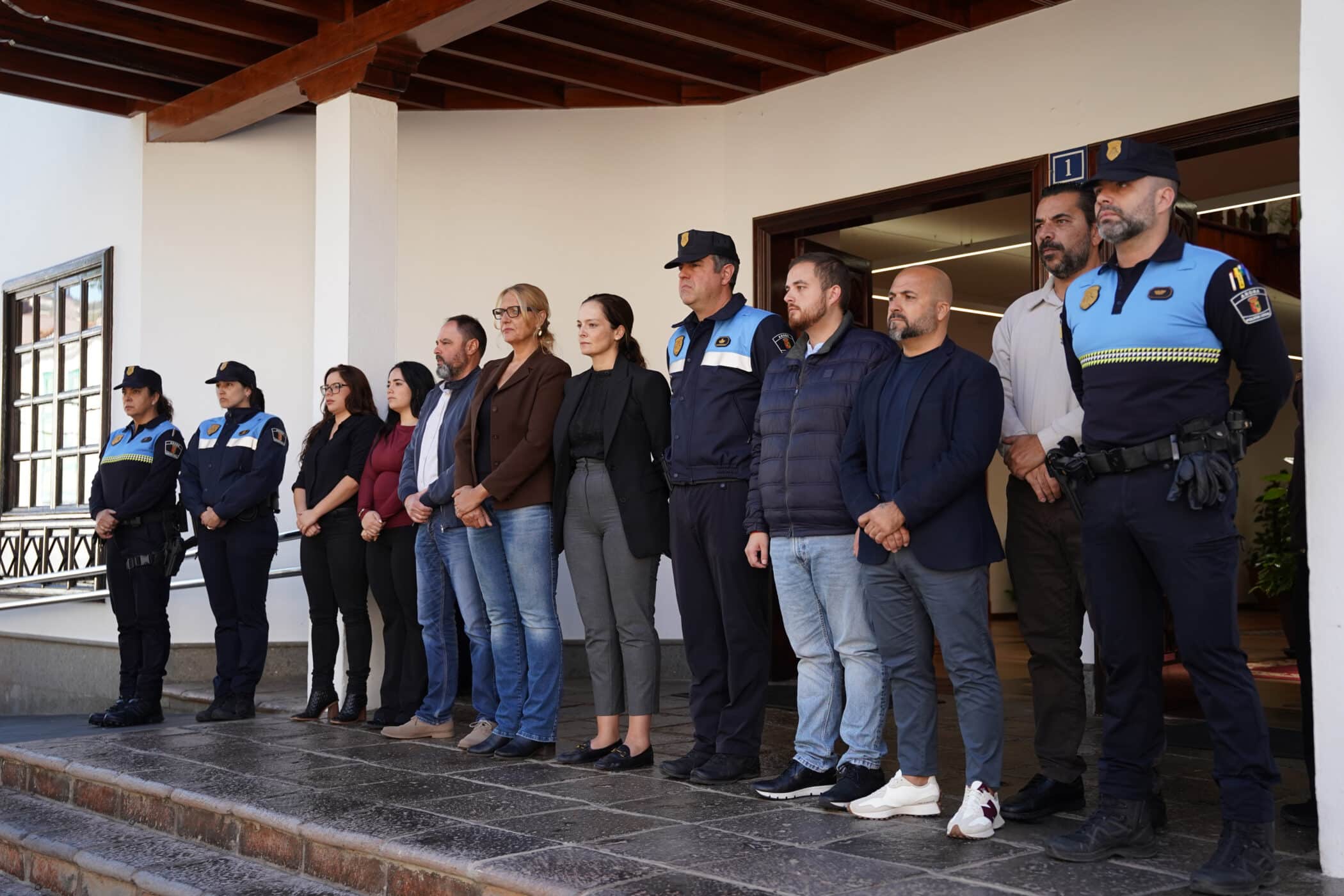 ARONA MINUTO DE SILENCIO
