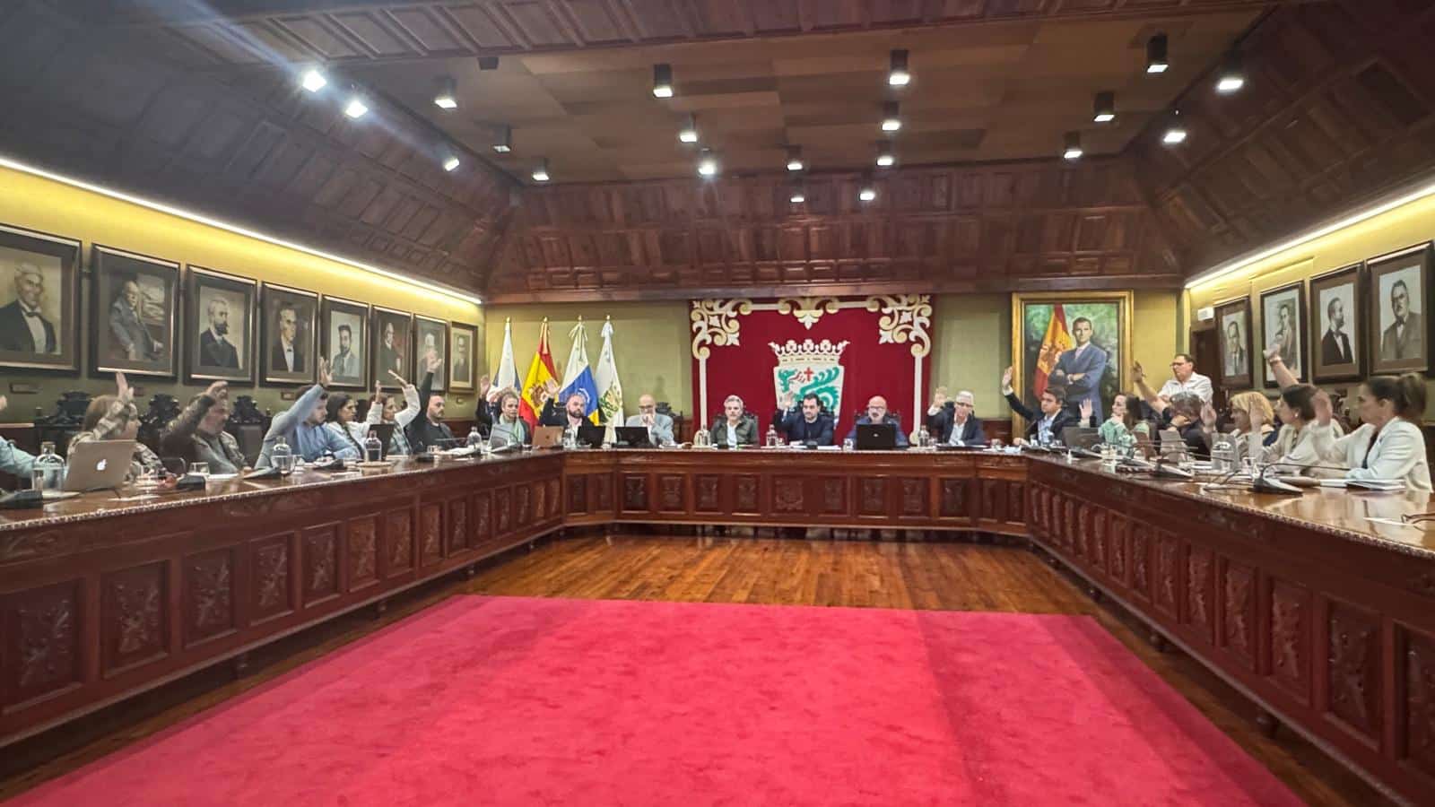 FOTO PLENO VOTACIONES