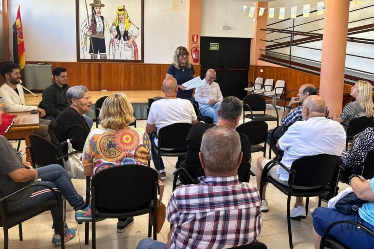 Foto recurso reunión presupuestos 2