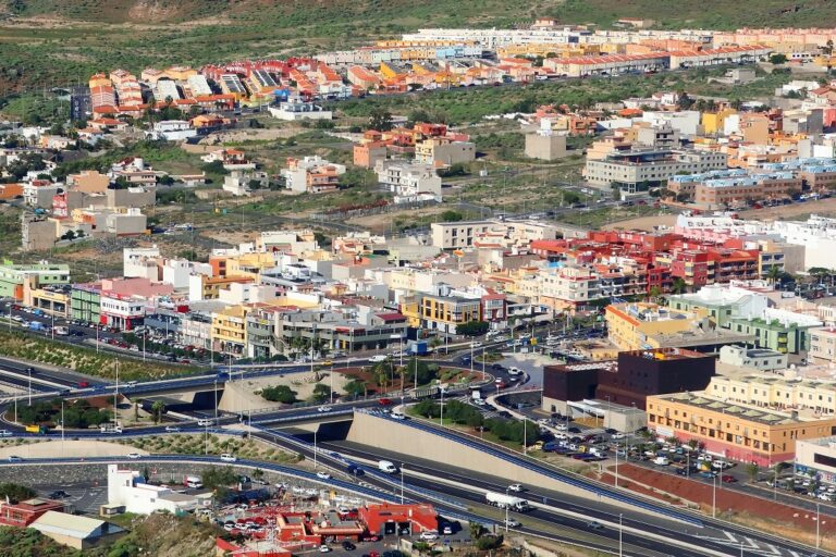 GRANADILLA IMPULSA LA MOVILIDAD SOSTENIBLE CON NUEVOS PUNTOS DE RECARGA ELÉCTRICA Y ZONAS DE BAJAS EMISIONES 23-2-26