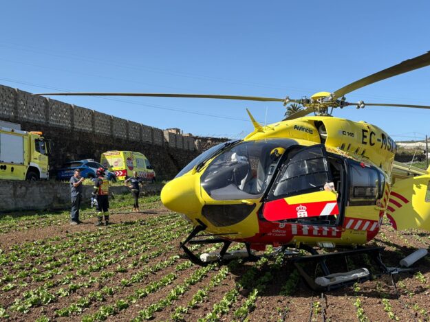 HERIDO GRAVE EL CONDUCTOR DE UN VEHÍCULO TRAS PRECIPITARSE Y CAER EN UNA ZONA DE HUERTAS EN SANTA MARÍA DE GUÍA4 24-2-26