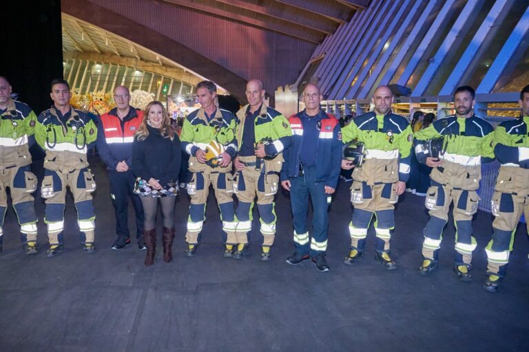 Presidenta- Bomberos 001
