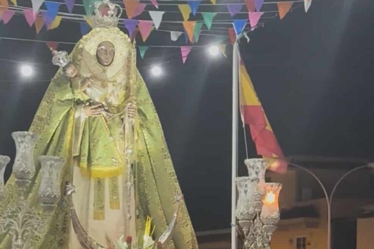 Procesión Virgen Candelaria Alcalá