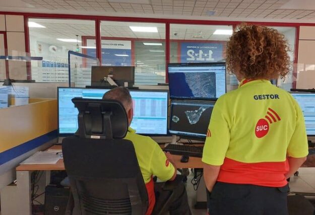 TRASLADADA UNA BAÑISTA TRAS UNA PARADA CARDIORRESPIRATORIA REVERTIDA EN UNA PLAYA DE ADEJE 25-2-26