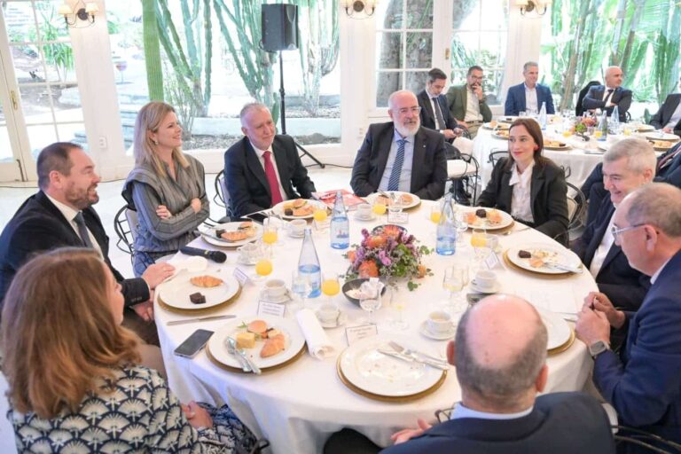 desayuno financiación autonómica