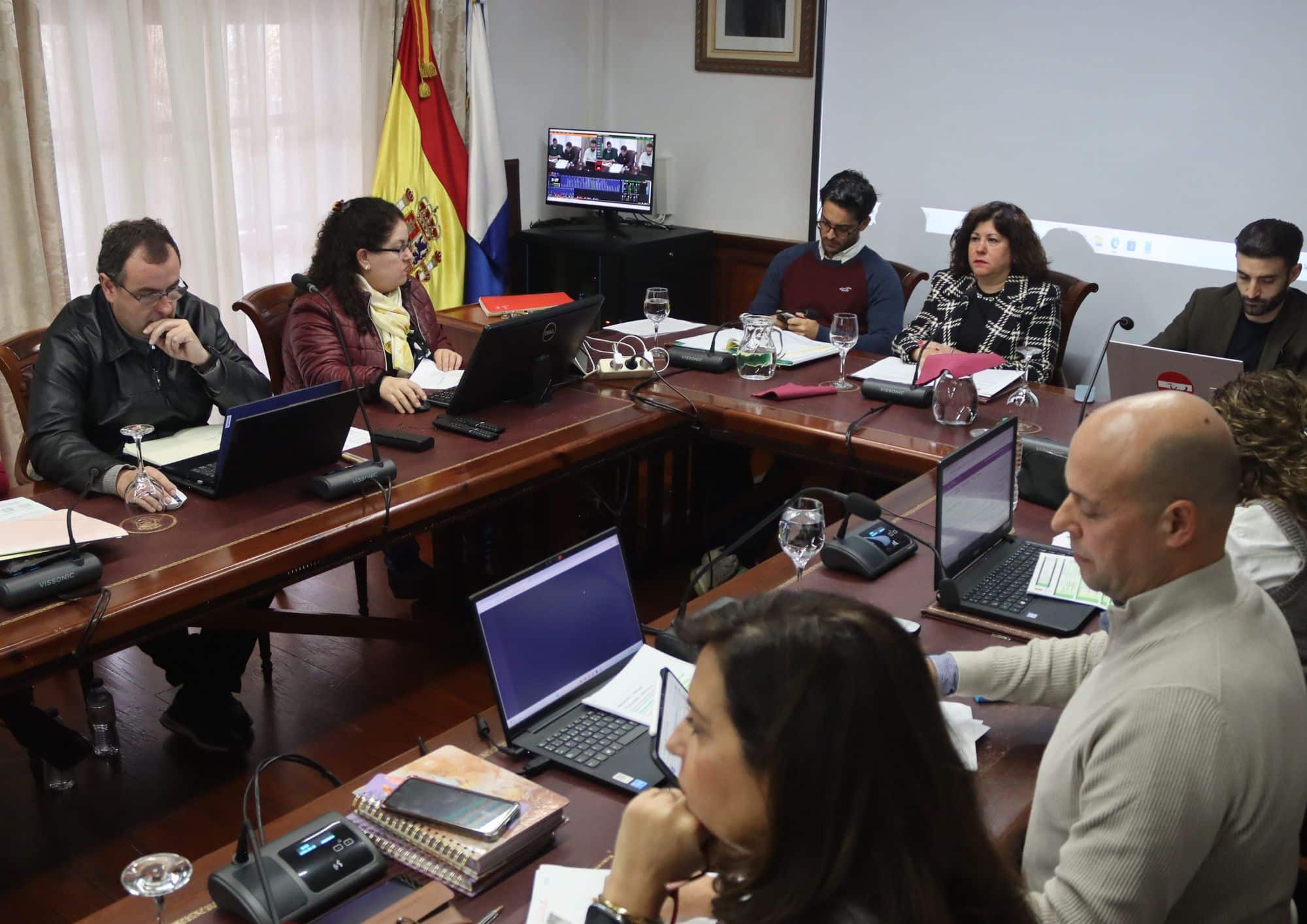 pleno TACORONTE. Tarsis Morales (izda)