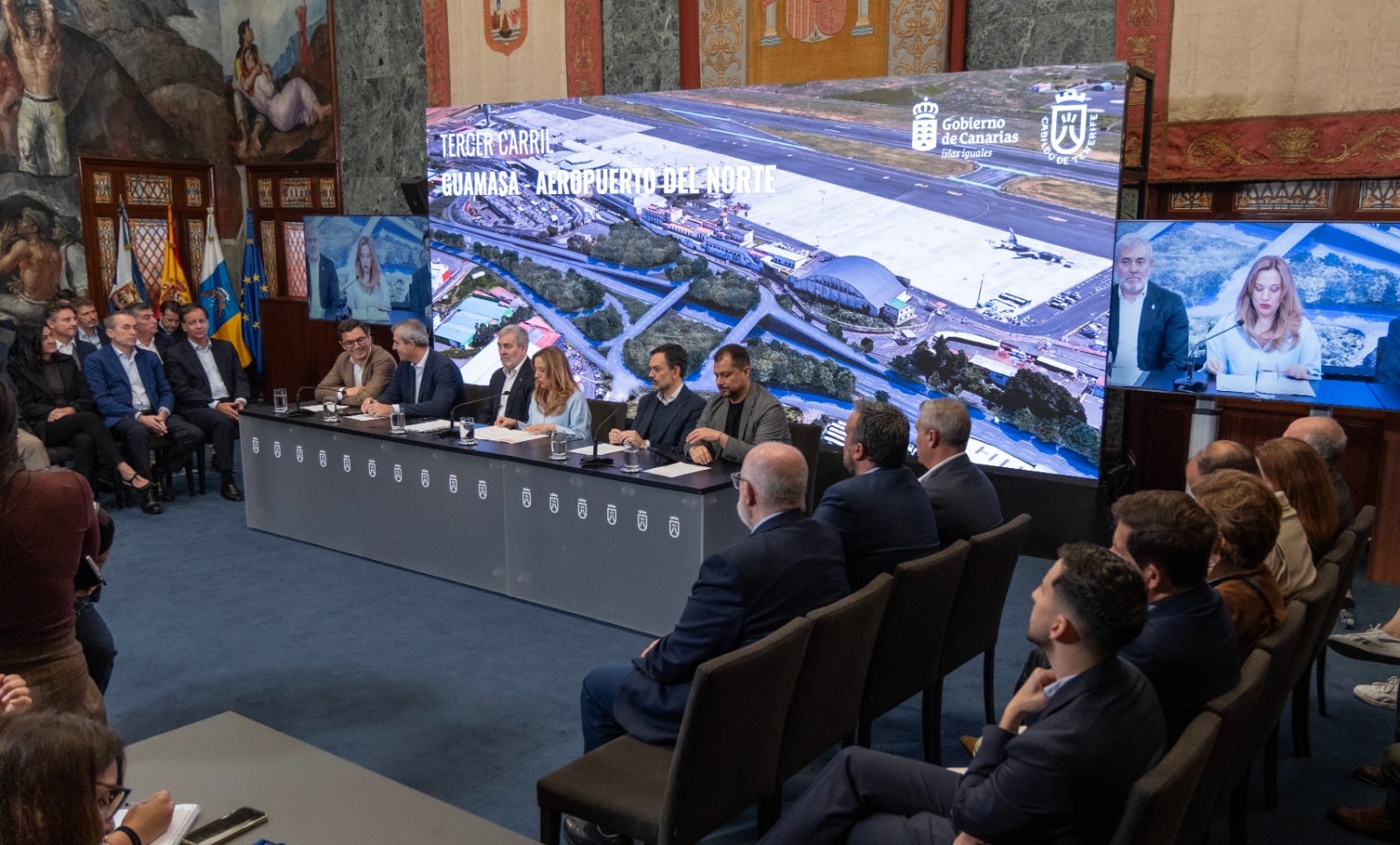 CLAVIJO REFUERZA SU COMPROMISO CON LA MEJORA DE LA MOVILIDAD CON EL PROYECTO DEL TERCER CARRIL DE LA TF-5 27-3-26