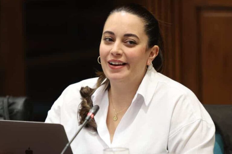 CRIS CALERO 160326