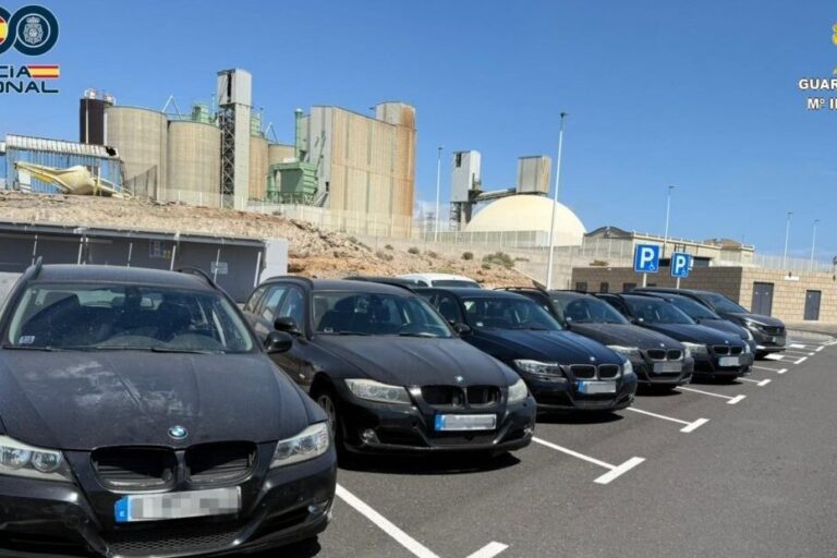 DETENIDA UNA BANDA QUE CLONABA COCHES DE LUJO EN EL SUR DE TENERIFE 30-3-26