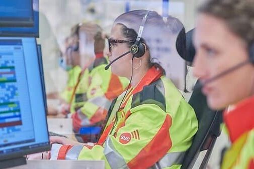 EL PERSONAL SANITARIO DEL SUC RECUPERA DE UNA PARADA CARDIORRESPIRATORIA AL CONDUCTOR DEL TURISMO ACCIDENTADO EN LA TF-1 SENTIDO SUR 28-3-26