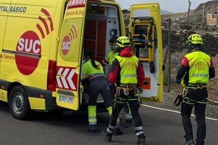 HELICÓPTERO DEL GES RESCATA A UNA SENDERISTA LESIONADA TRAS SUFRIR UNA CAÍDA EN VALLE GRAN REY