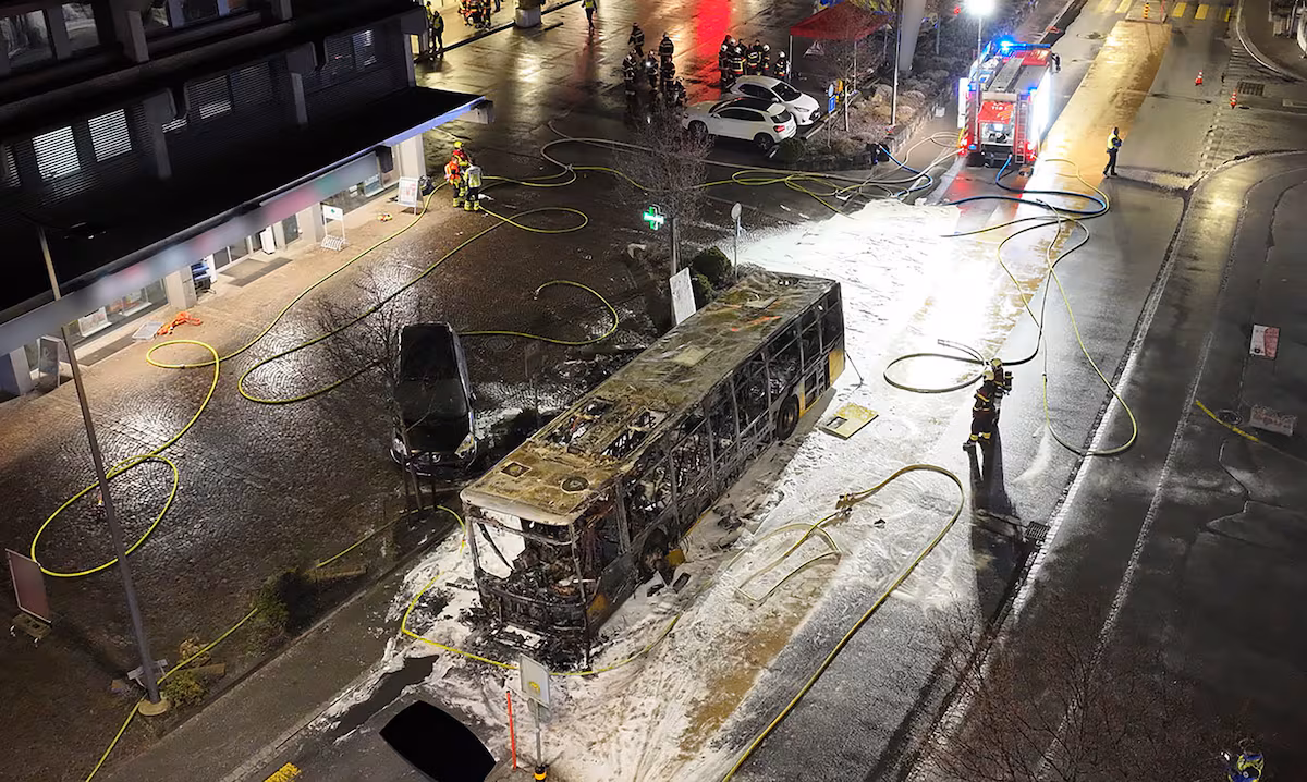 INCENDIO DE UN AUTOBÚS EN SUIZA 11-3-26