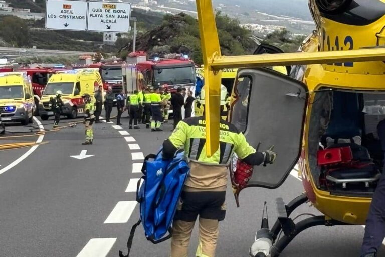 TRES PERSONAS HERIDAS GRAVES EN LA TF-1 GUÍA DE ISORA2 23-3-26