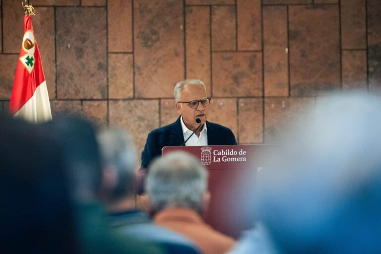 100426 Casimiro Curbelo, presidente del Cabildo de La Gomera (1)