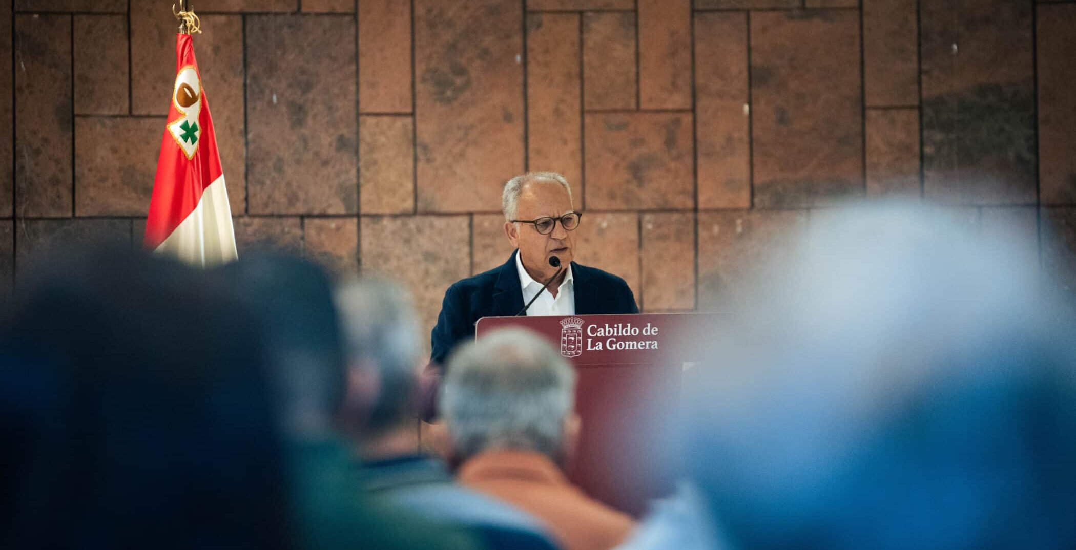 100426 Casimiro Curbelo, presidente del Cabildo de La Gomera (1)
