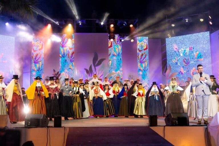 260424 Gala Reina Fiestas Mayo 25 (1)