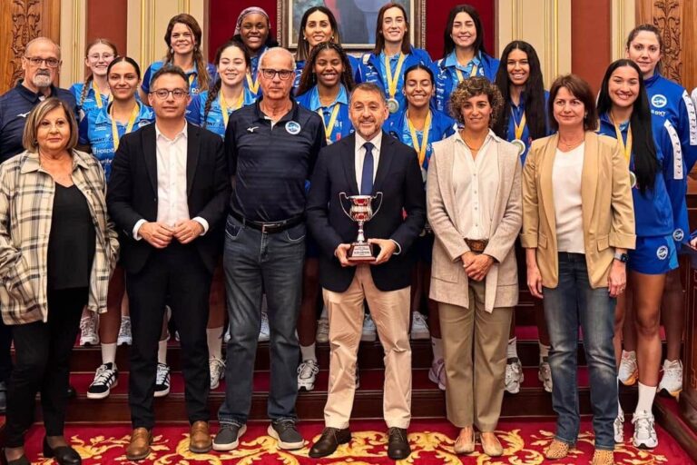 260429 Cuesta Piedra Recepción